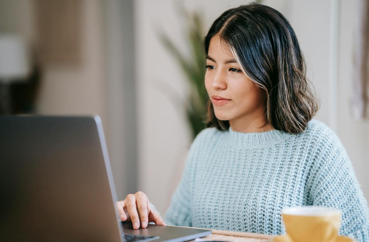 Qualifica Educação Móvel, programa gratuito, desenvolvimento pessoal, competências digitais, educação de qualidade, aprendizado online, democratização do conhecimento, transformação educacional